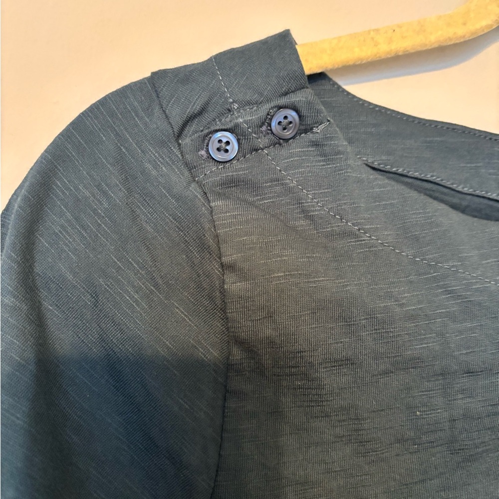 🆕 PACT 100% Organic Cotton Relaxed Slub Boatneck Button Top - Picture 7 of 12